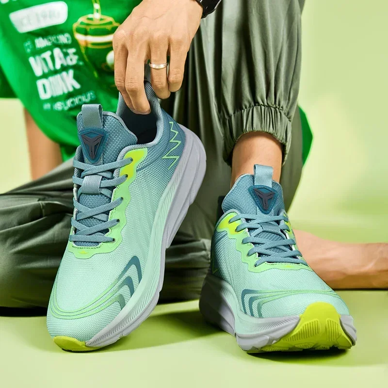 Ultraleichte Laufschuhe Männer – New Balance Shoes 9060 Bewertung und Preis